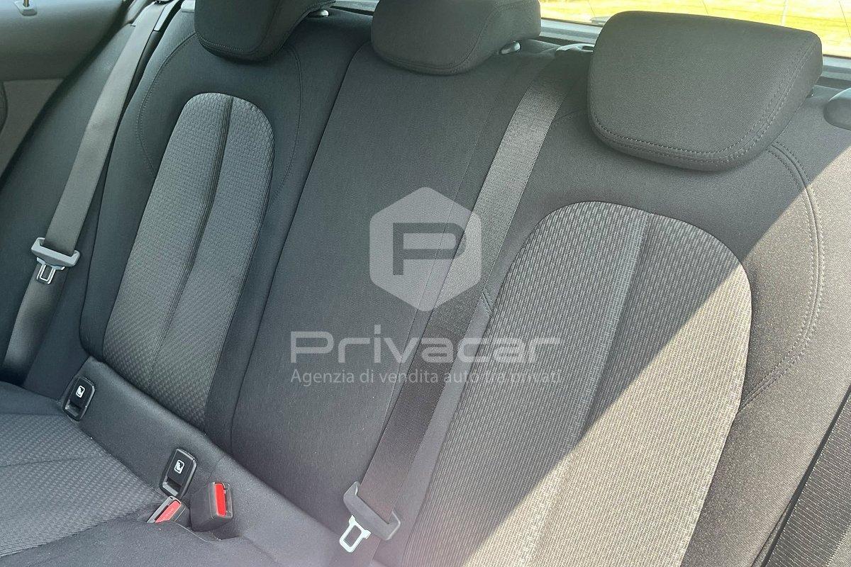 BMW 116d 5p. Business Advantage