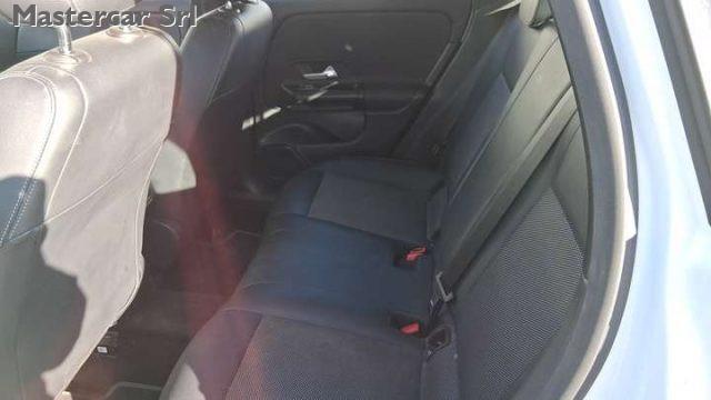 MERCEDES-BENZ GLA 180 GLA 180D Business Extra auto TG : GM513KY