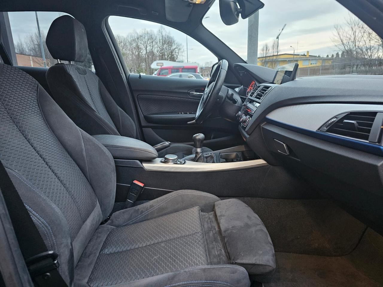 Bmw 116d 115cv M-Sport*Navi*Bi-Xeno*Pdc*18*Euro6*Neop*