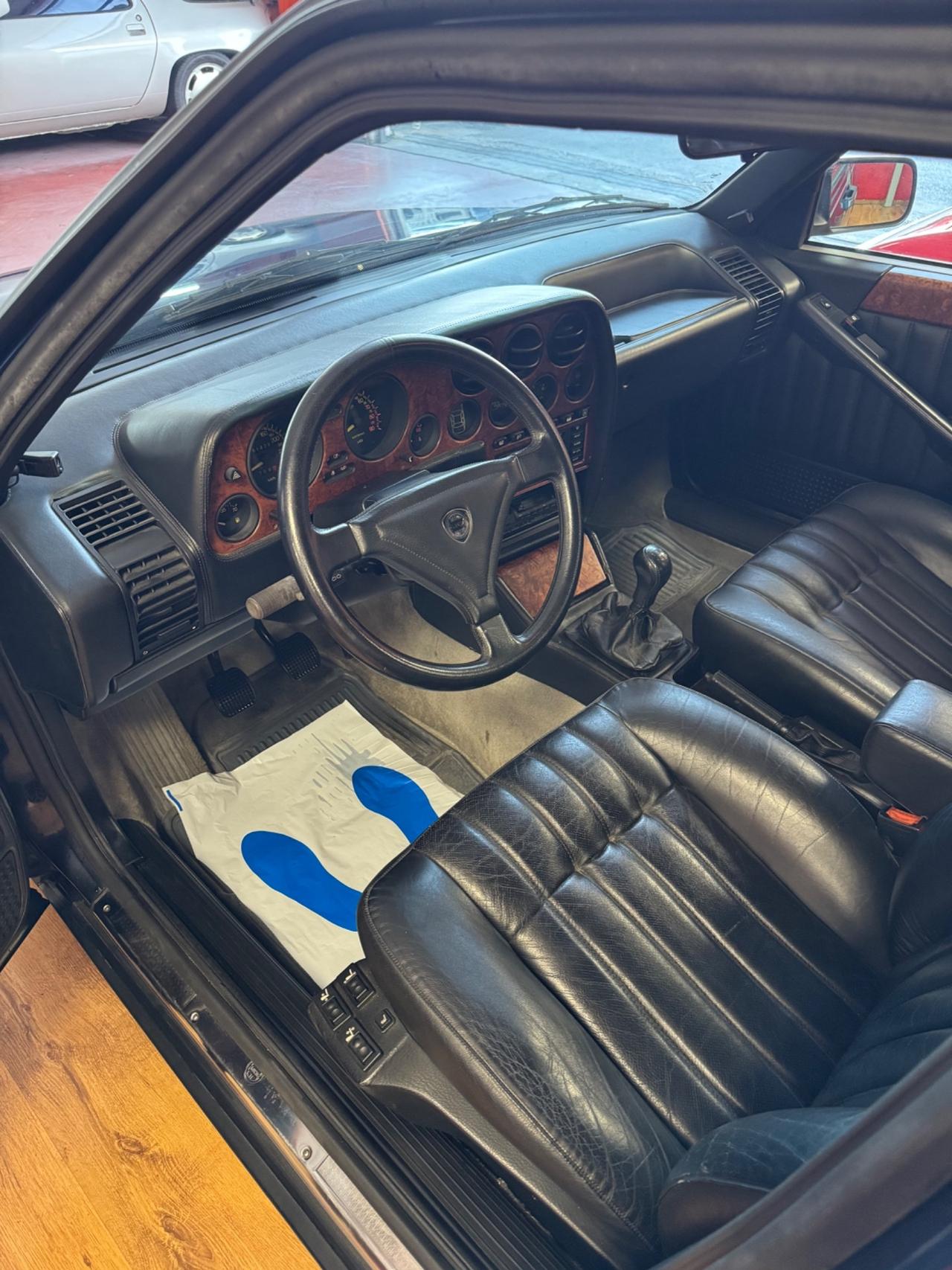 Lancia Thema Ferrari 8.32 PERMUTE