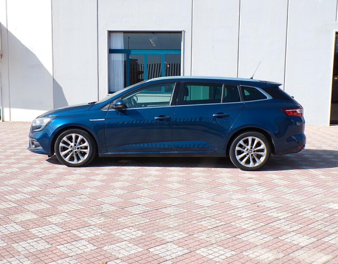 Renault Megane Mégane dCi 8V 110 CV EDC Energy Zen