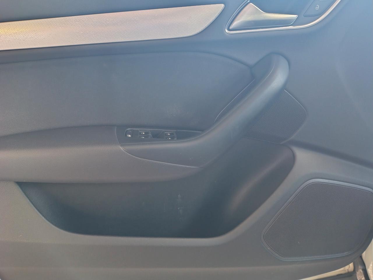 Audi Q3 2.0 TDI quattro BUSINESS PLUS