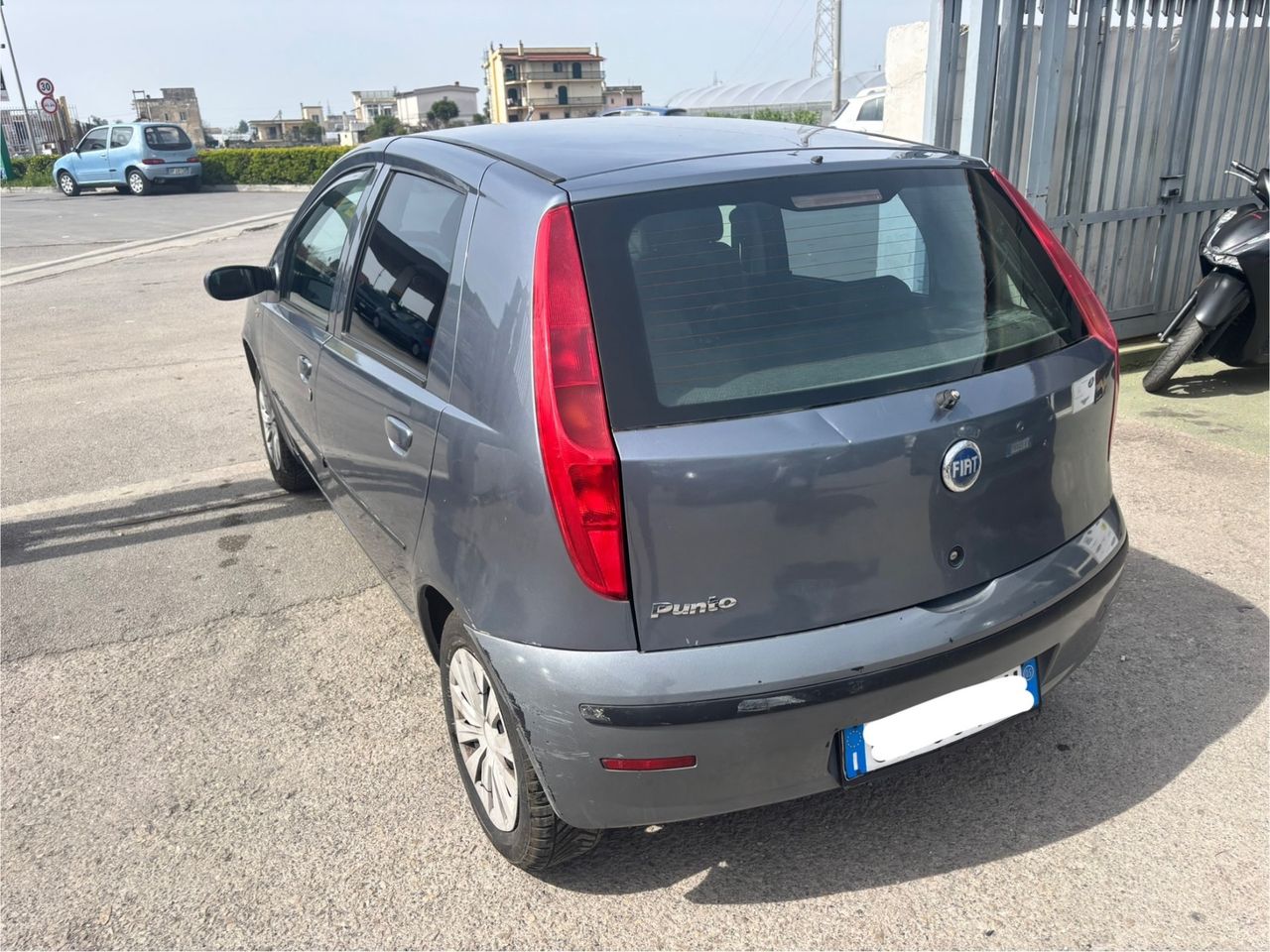 Fiat Punto 2005 photo 2