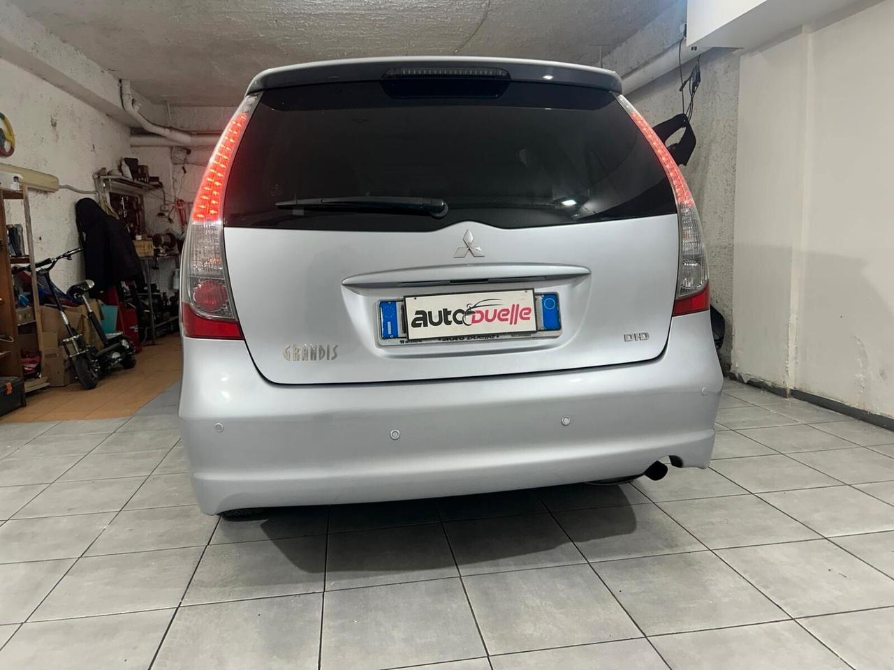 Mitsubishi Grandis 2.0 DI-D 7 posti Intense