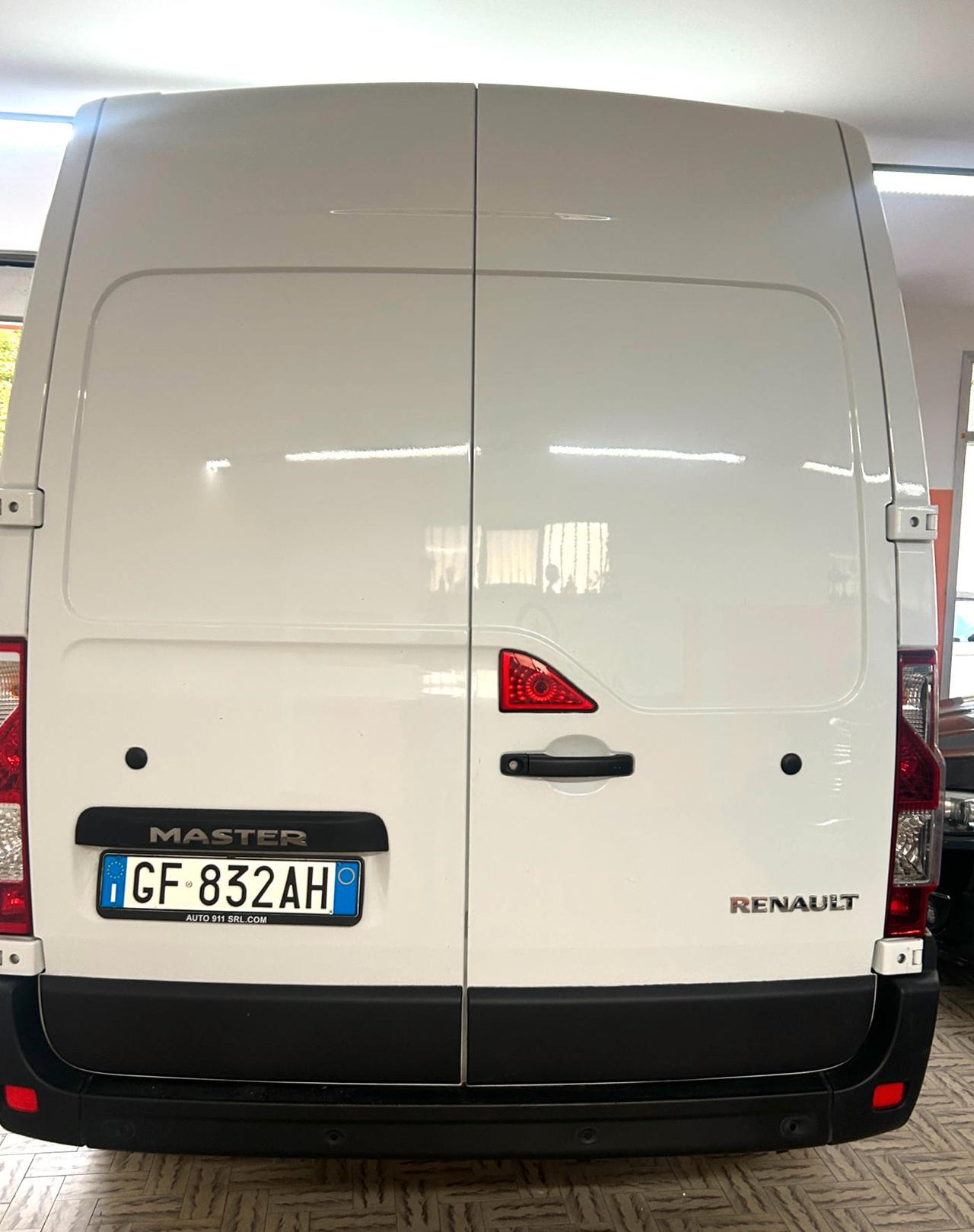 RENAULT Master master T35 2.3 dci 135cv L3H2 Ice Plus