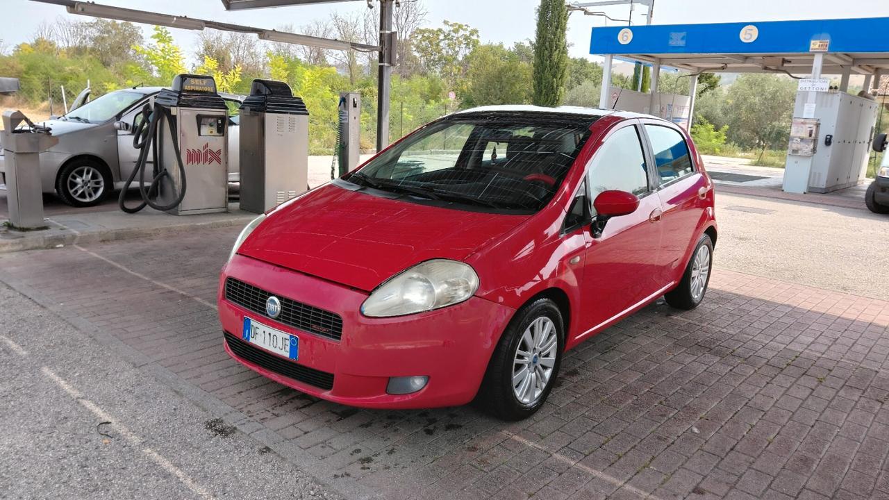 Fiat Grande Punto 1.3MJT 90 5p.Van Dynam. 4pt