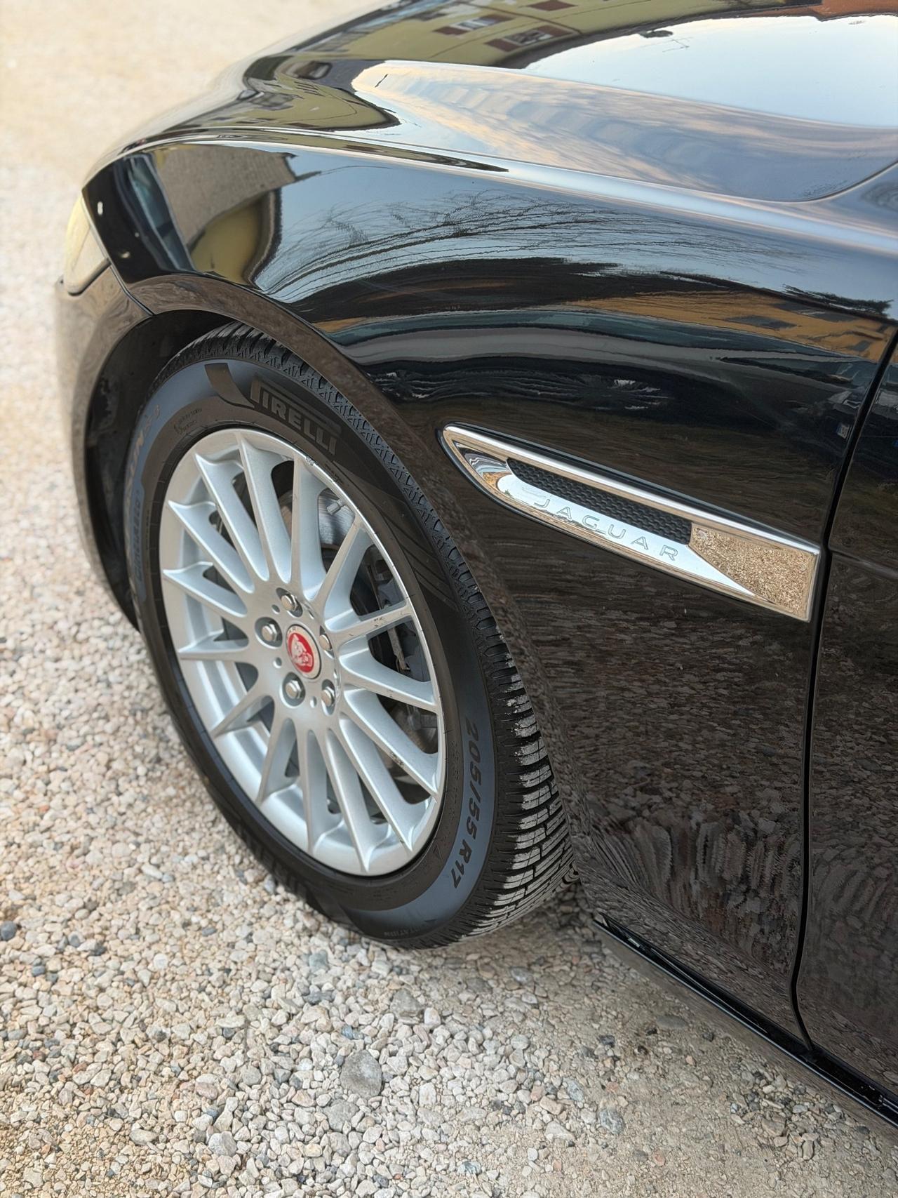 Jaguar XE 2.0 D PRESTIGE KMCERT UNICOPR FULLED