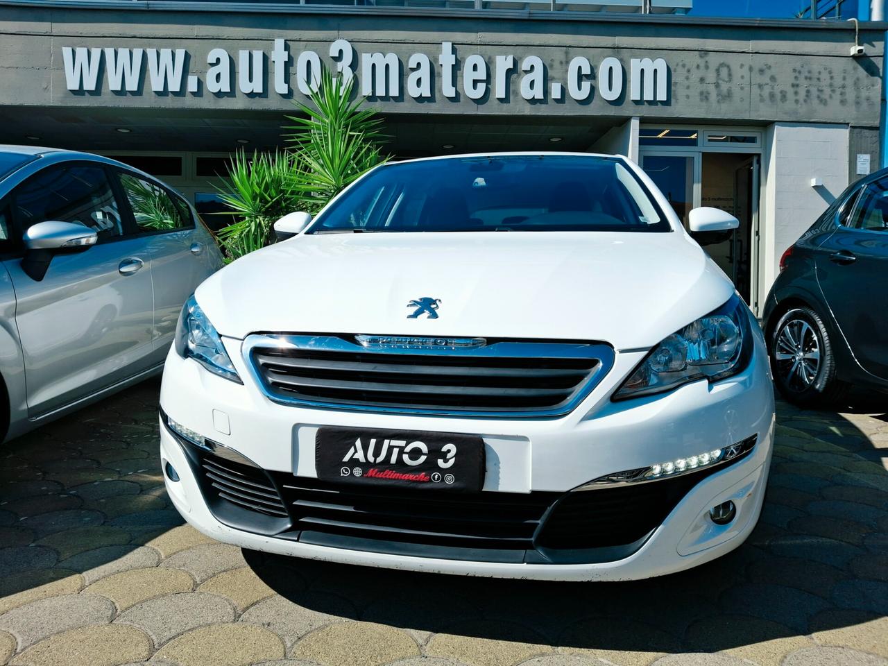 Peugeot 308 BlueHDi 120 S&S SW Allure