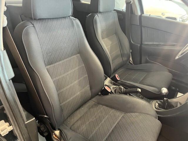 Alfa Romeo 156 1.6i 16V Twin Spark cat Progression