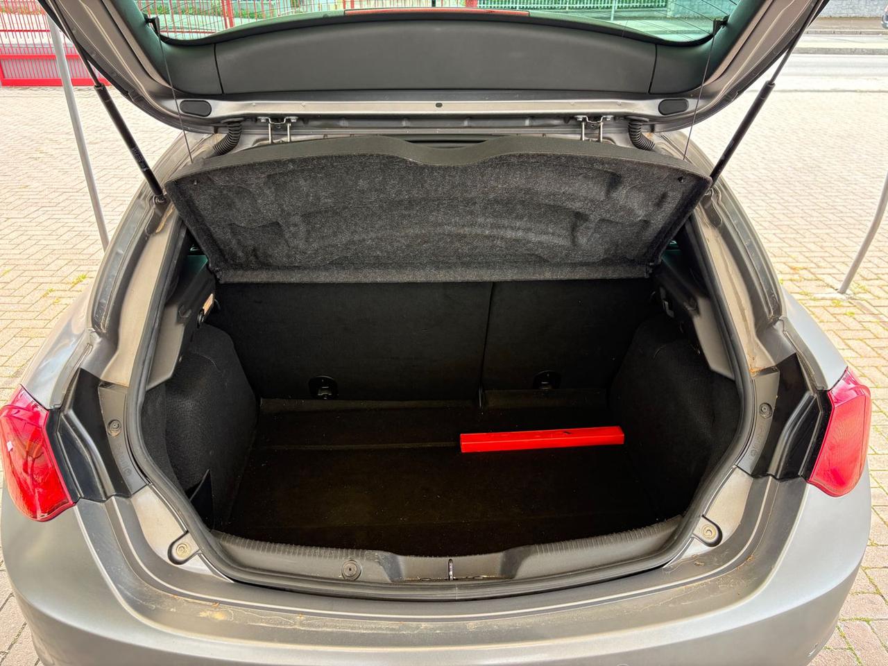 Alfa Romeo Giulietta Veloce DISTRIBUZIONE E #10421