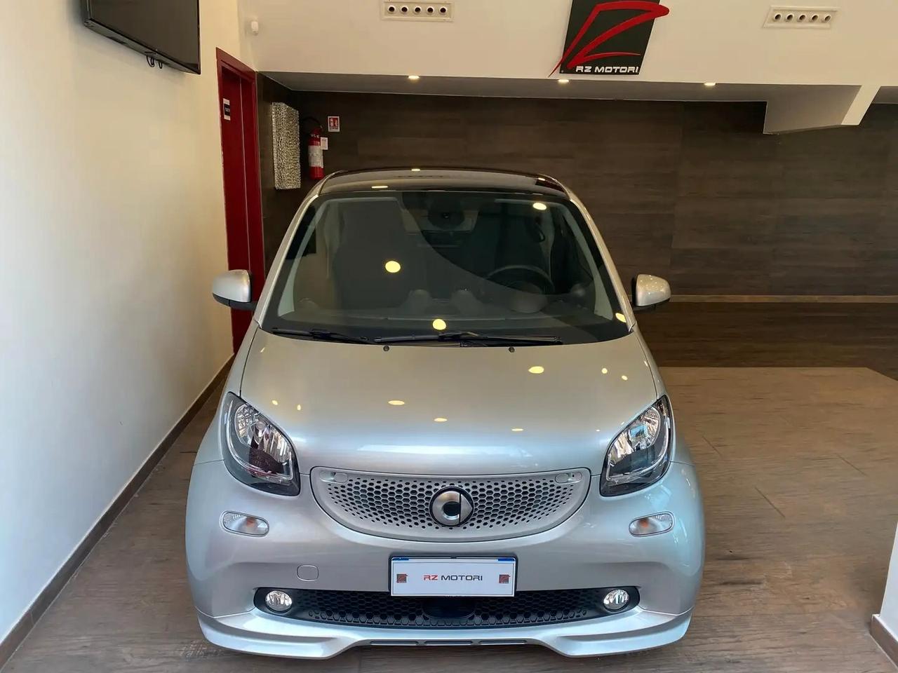 Smart ForTwo 0.9 t Superpassion 90cv twinamic-ITALIANA+NAVIGATORE/RETROCAMERA-SPORT-CONFORT