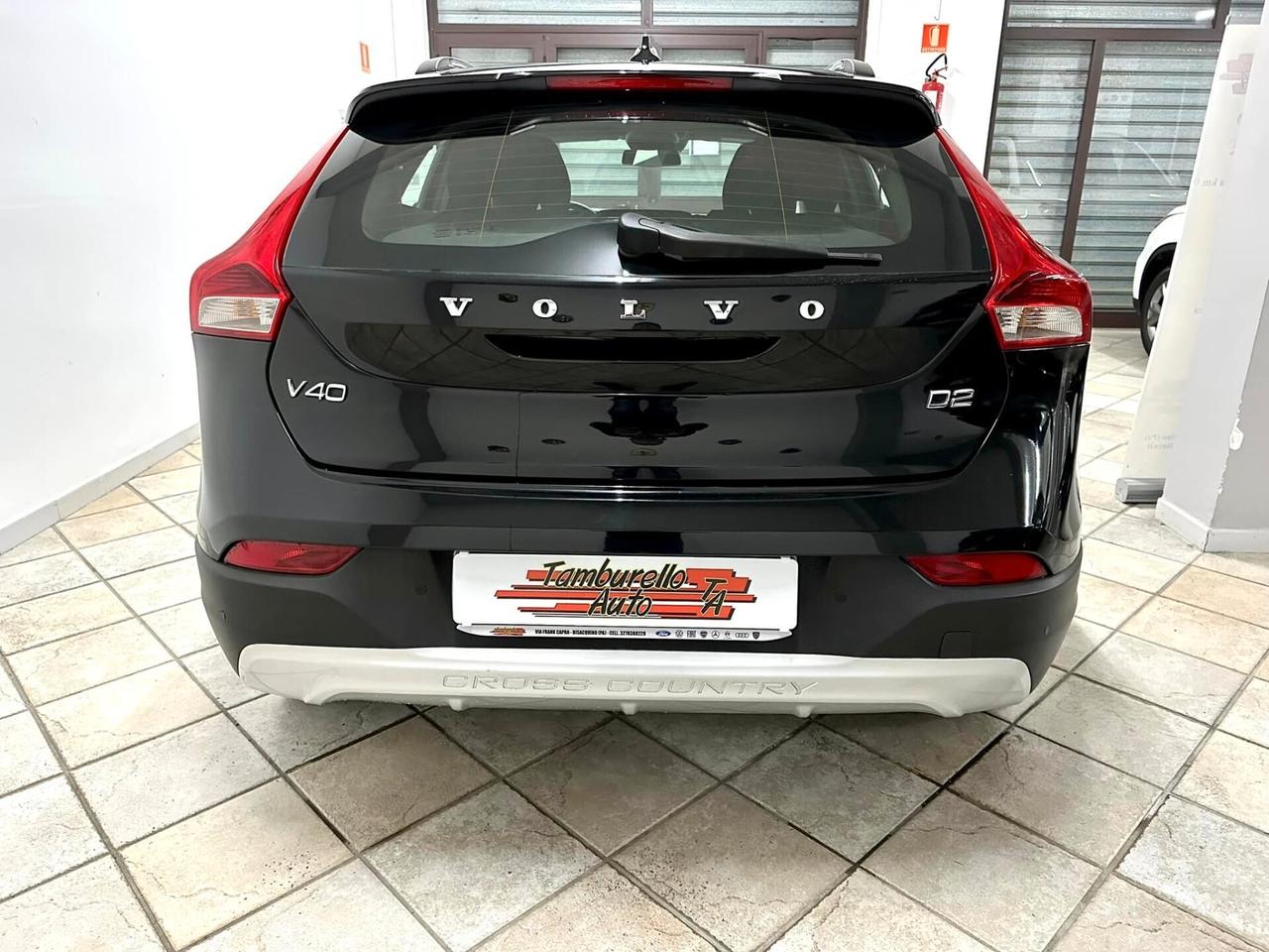 VOLVO V40 2.0 D2 (120) Cross Country Kinetic 2017