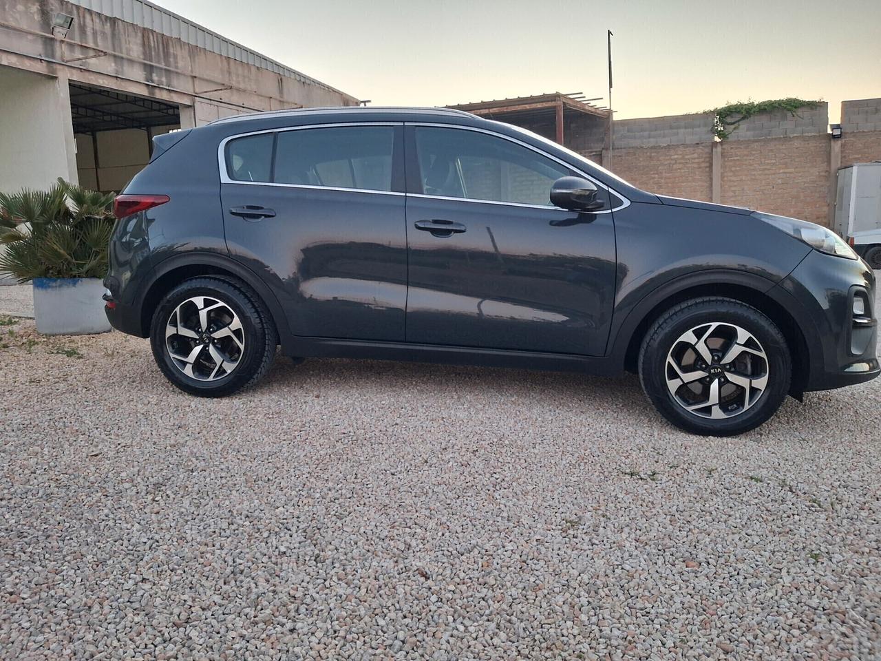 Kia Sportage 1.6 CRDI Diesel/Hybrid solo66.000km