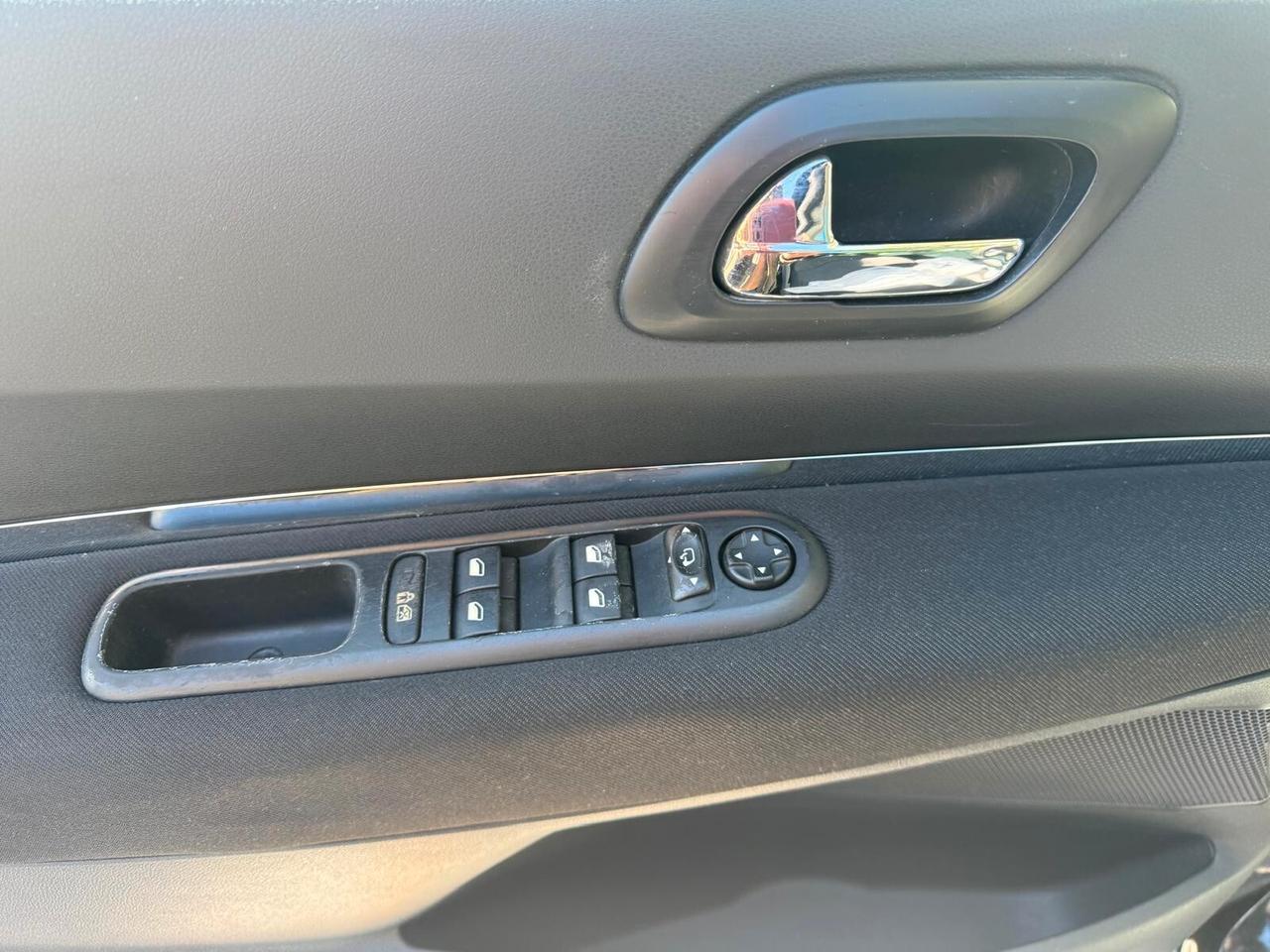 Peugeot 3008 1.6 HDi 112CV Premium