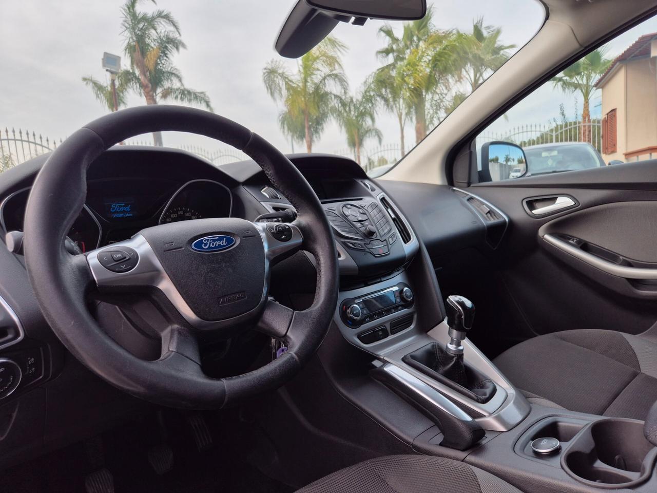 Ford FOCUS 1.6 TDCi 95 CV TITANIUM BERLINA NUOVA FULL 2013