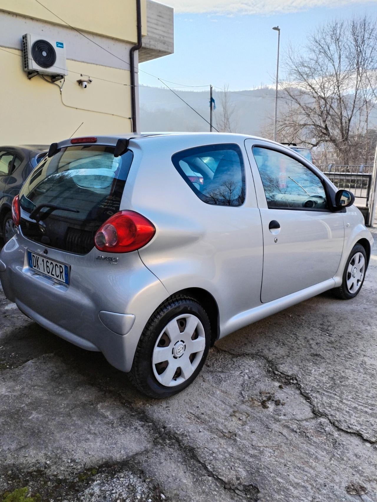 Toyota Aygo 1.0 12V VVT-i 3 porte Sol