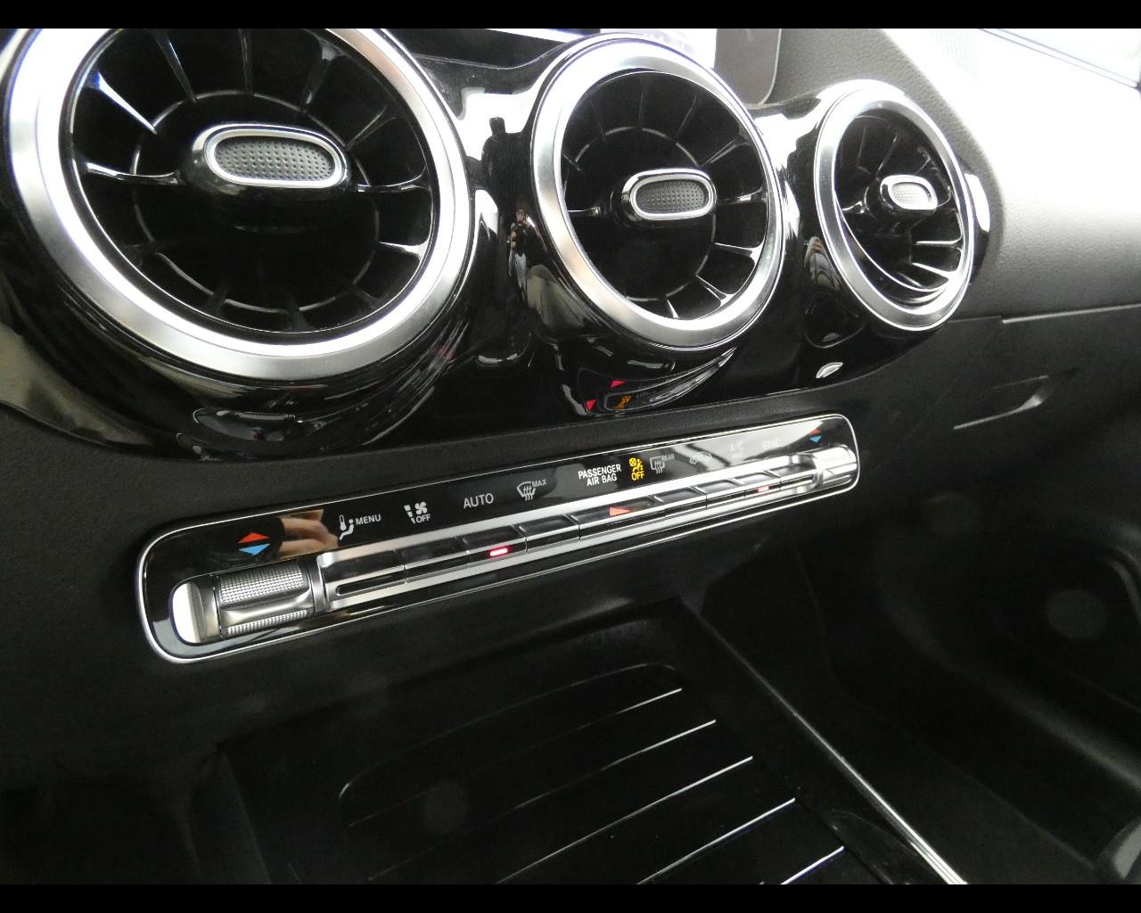 Mercedes-Benz GLA (H247) - GLA 200 d Automatic Sport