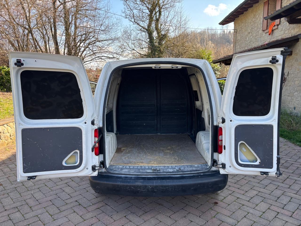 Volkswagen Caddy 1.6 TDI 102 CV DSG 4p. Van 88.000 Km