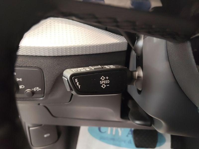 Audi Q2 35 TDI S tronic Business Advanced
