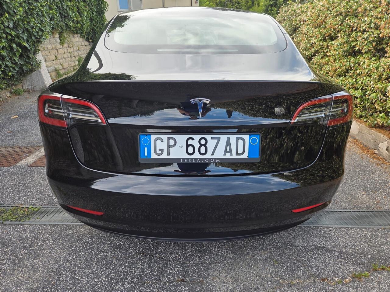 Tesla Model 3 Standard