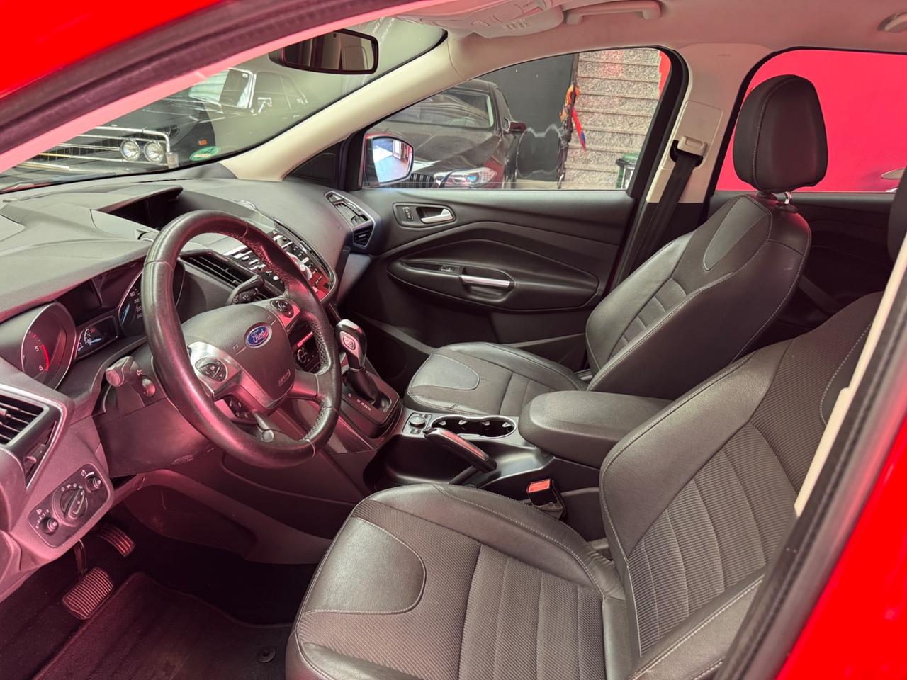 Ford Kuga 2.0 TDCI 163 CV 4WD Powershift Titanium
