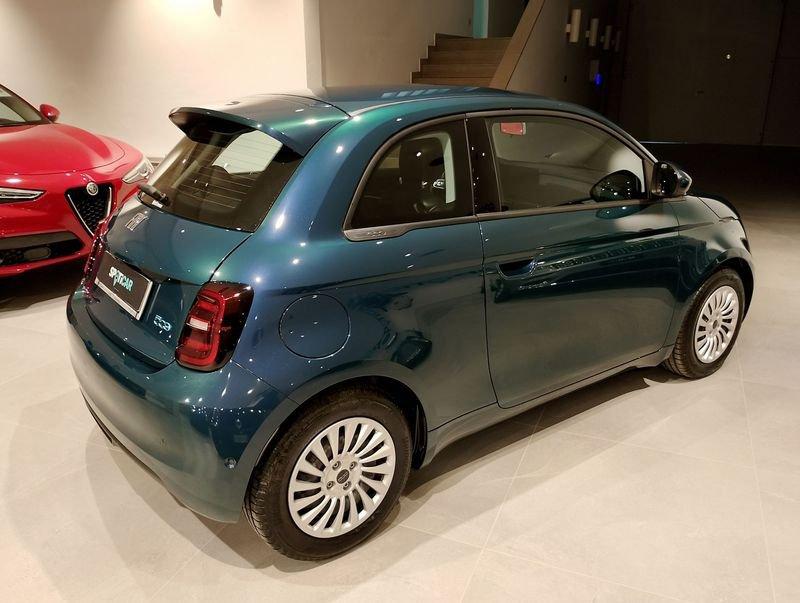 FIAT 500 500e Berlina 42 kWh