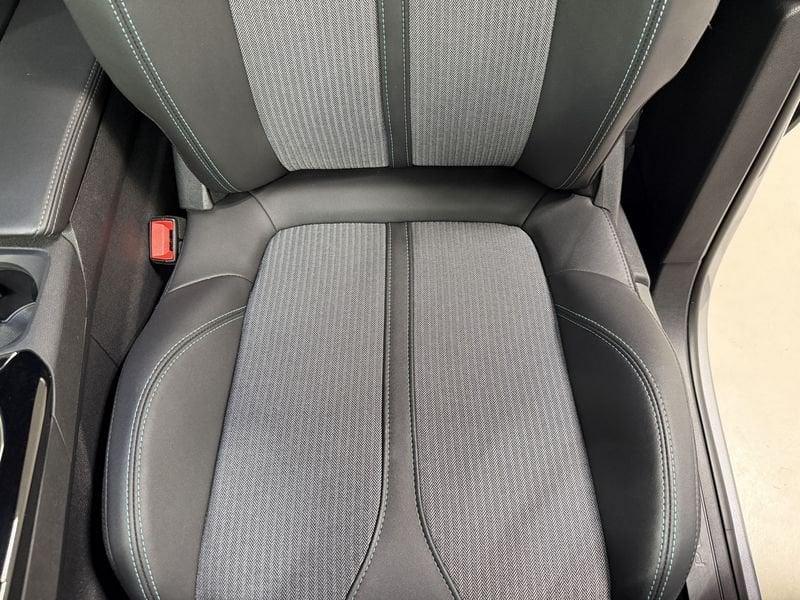 Peugeot 3008 3008 1.2 PureTech Turbo Allure Pack S&S 130CV