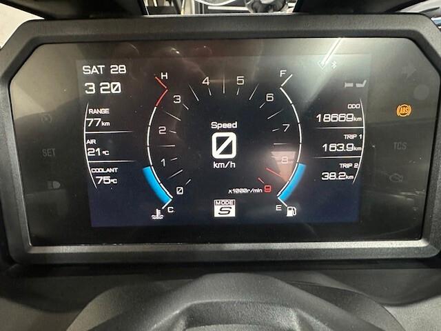 Yamaha TMAX 560 XP500A DX MDNM6 TECH BLACK