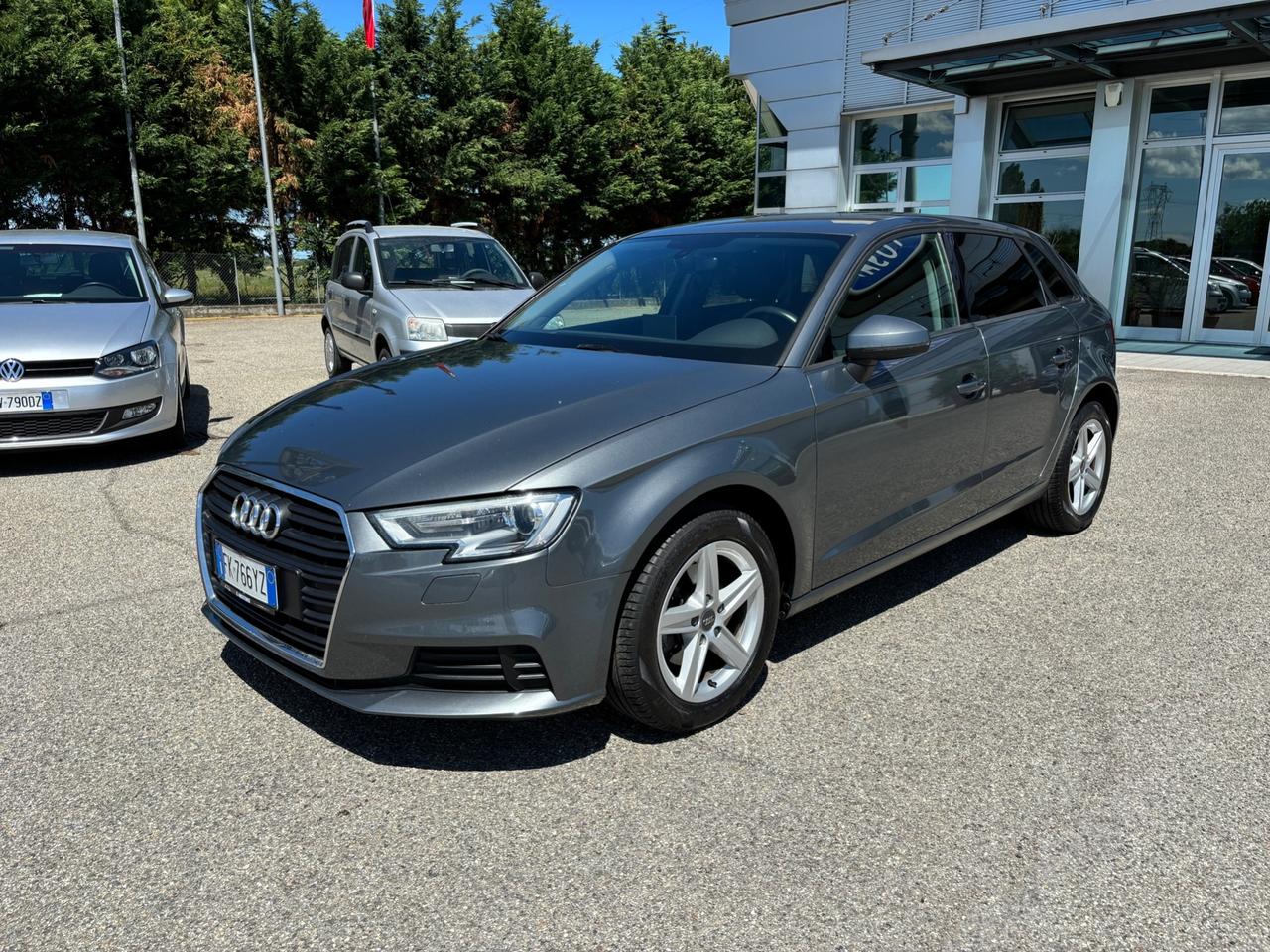 Audi A3 1.6 TDI S tronic Business - 2017
