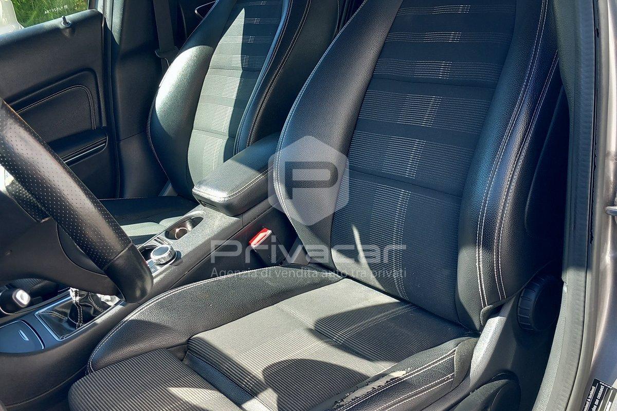 MERCEDES GLA 180 d Sport