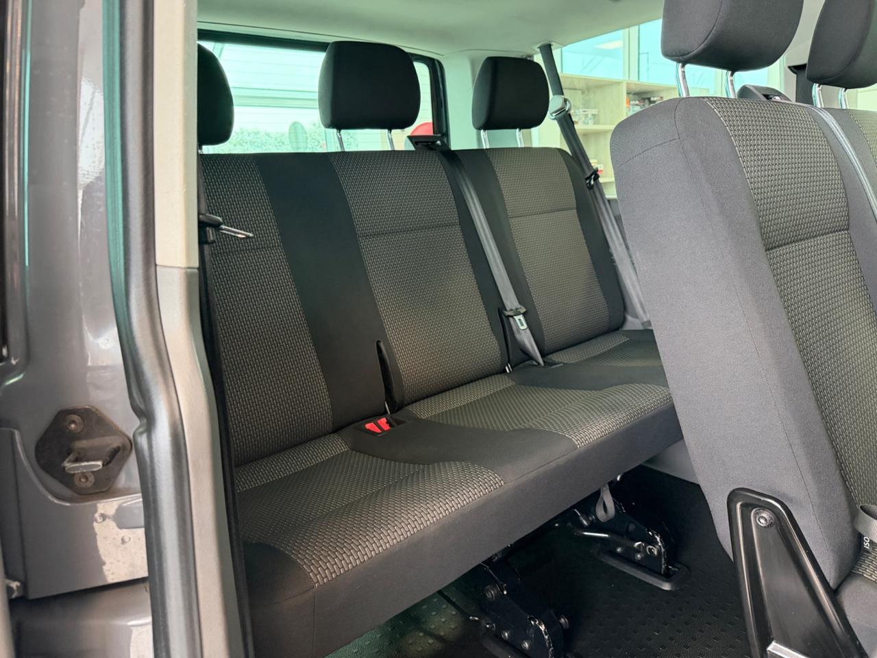 Volkswagen Caravelle 2.0 TDI 110CV PC Trendline 9 posti