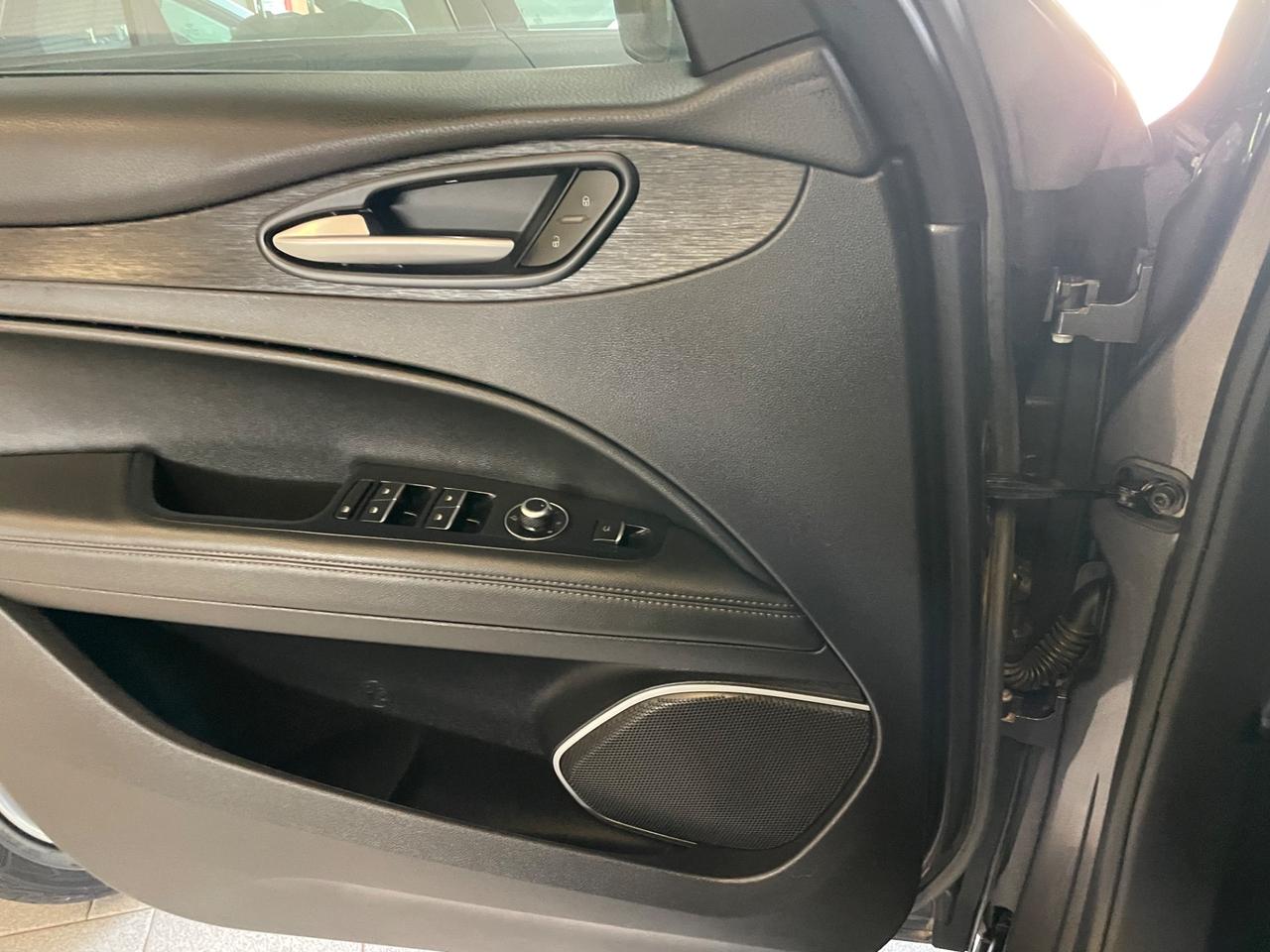Alfa Romeo Stelvio 2.2 t Executive Q4 210cv auto Tetto