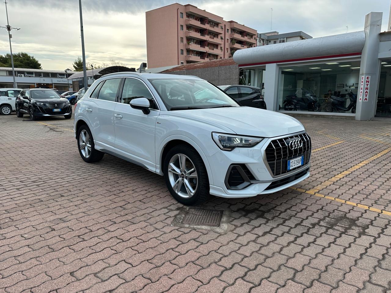 Audi Q3 35 TDI S tronic line edition