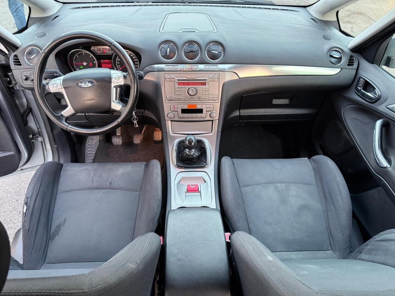 Ford Focus C-Max 2.0 TDCi (136CV) Titanium