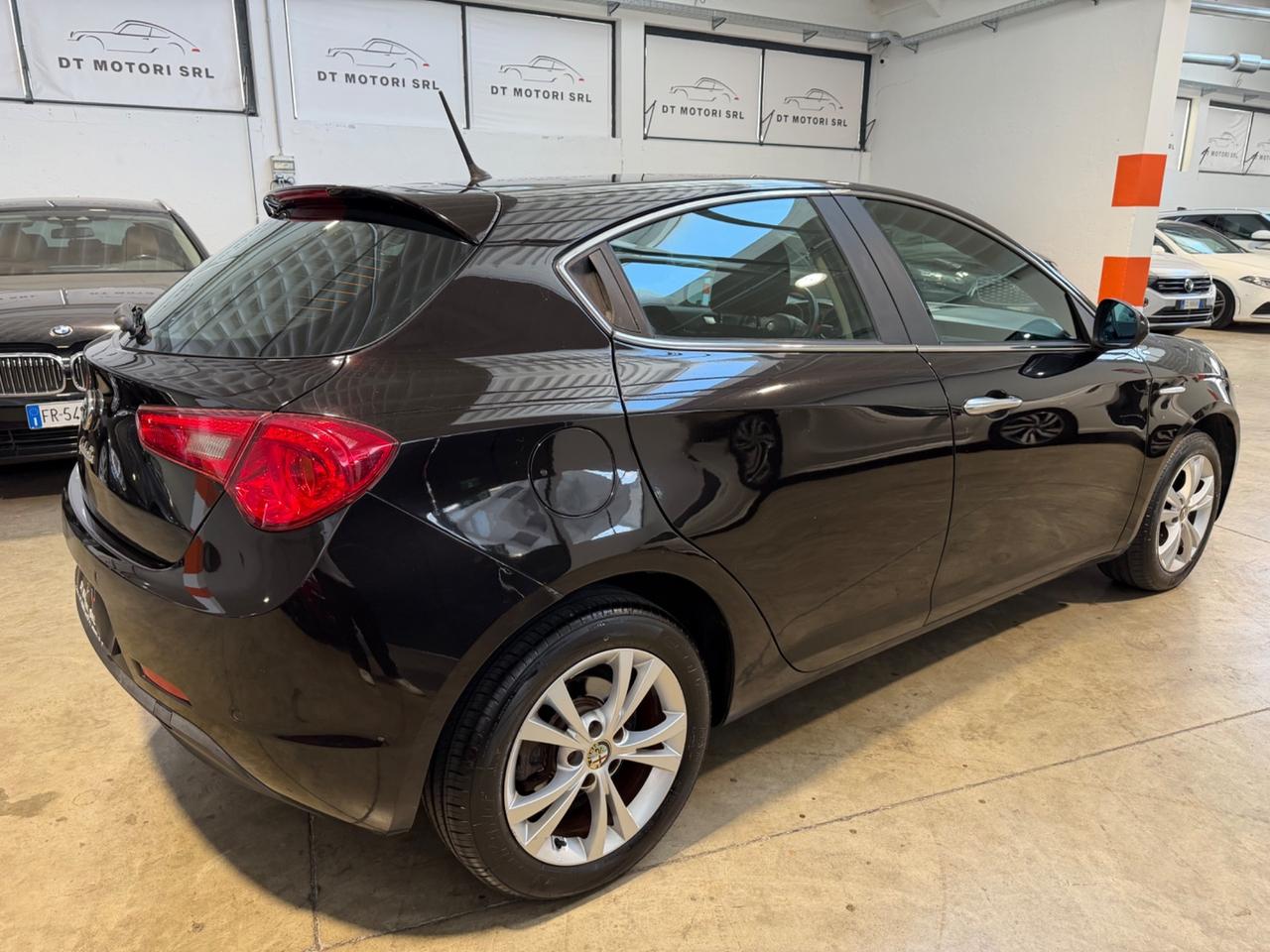 Alfa Romeo Giulietta 1.6 JTDm-2 Distinctive UNICOPROPRIETARIO