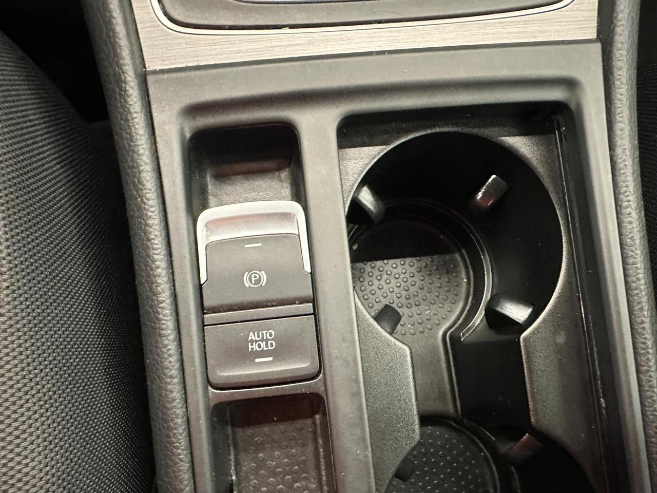 Volkswagen Golf 5p 1.6 110cv - AUTOMATICO-KM CERTIFICATI-PERMUTE
