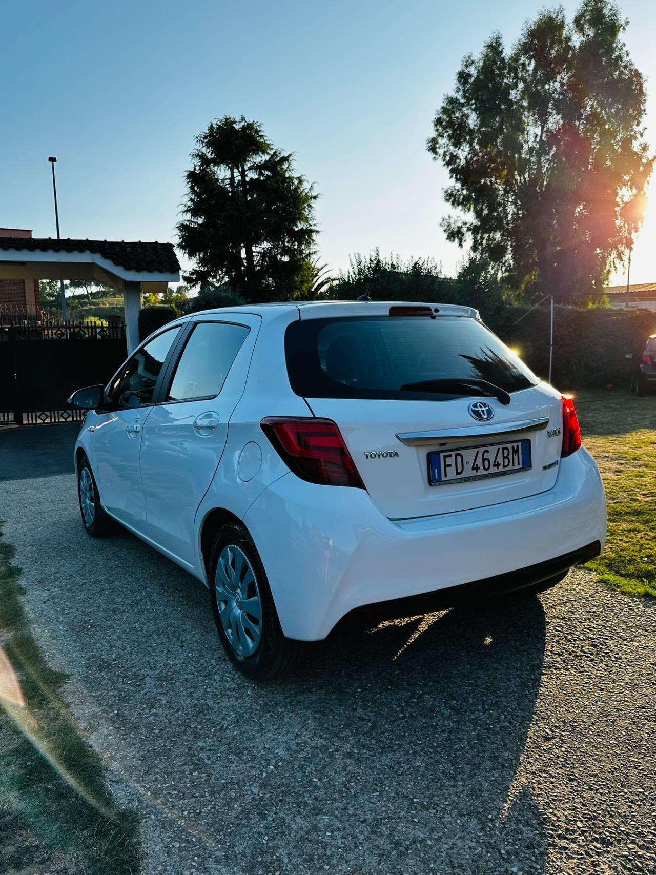 Toyota Yaris 1.5 Hybrid 5 porte Active