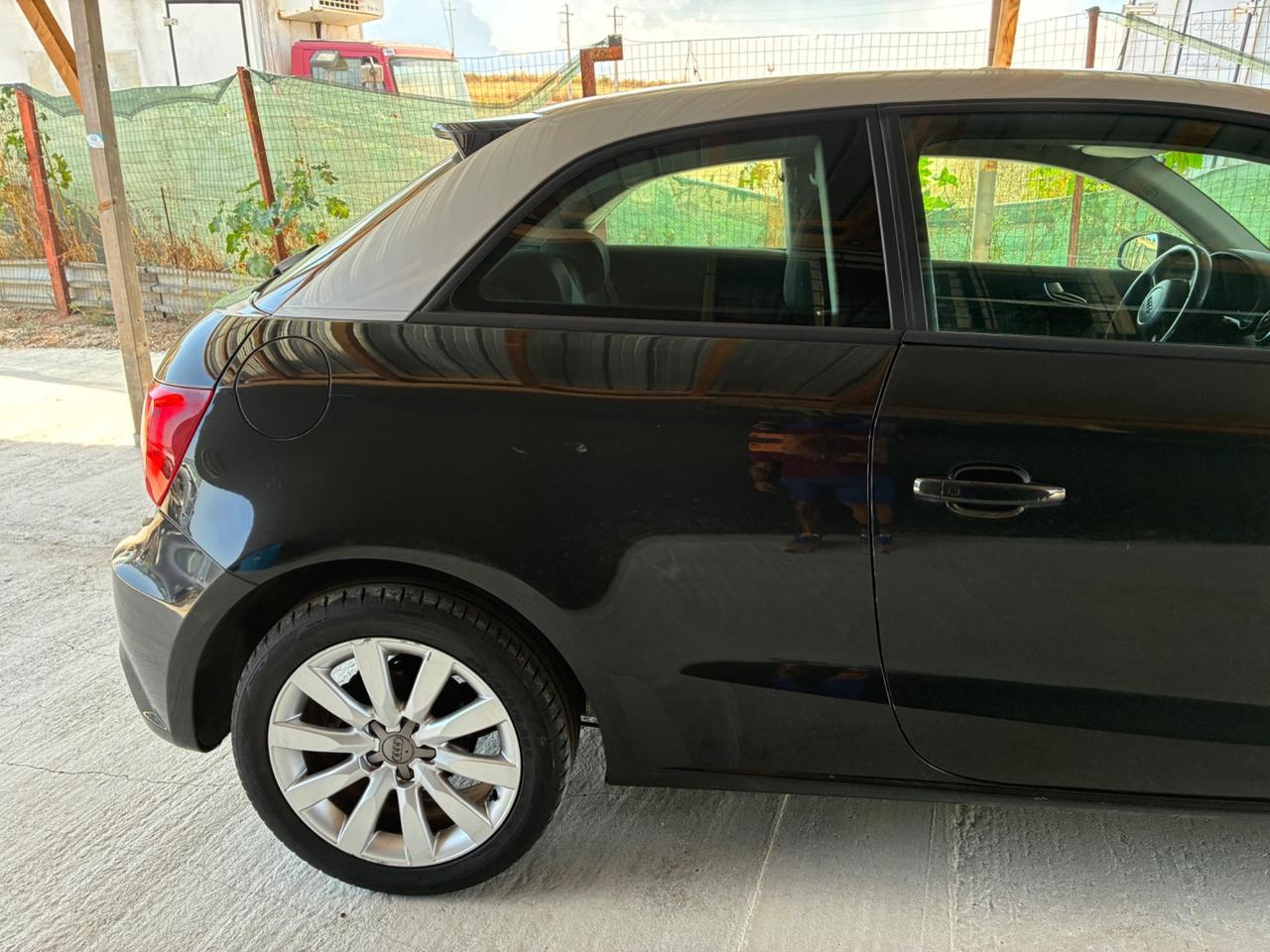 Audi A1 1.4 TDI S tronic Metal plus