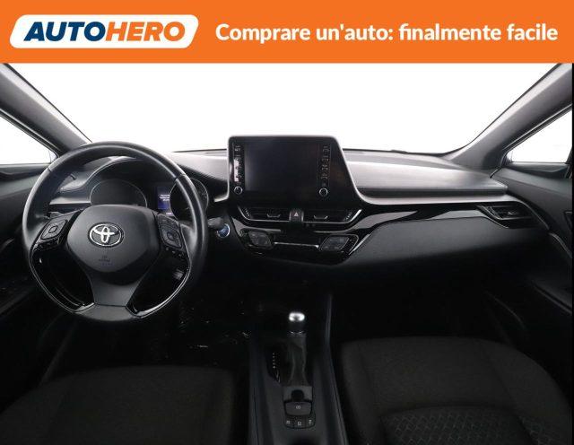 TOYOTA C-HR 1.8 Hybrid E-CVT Business