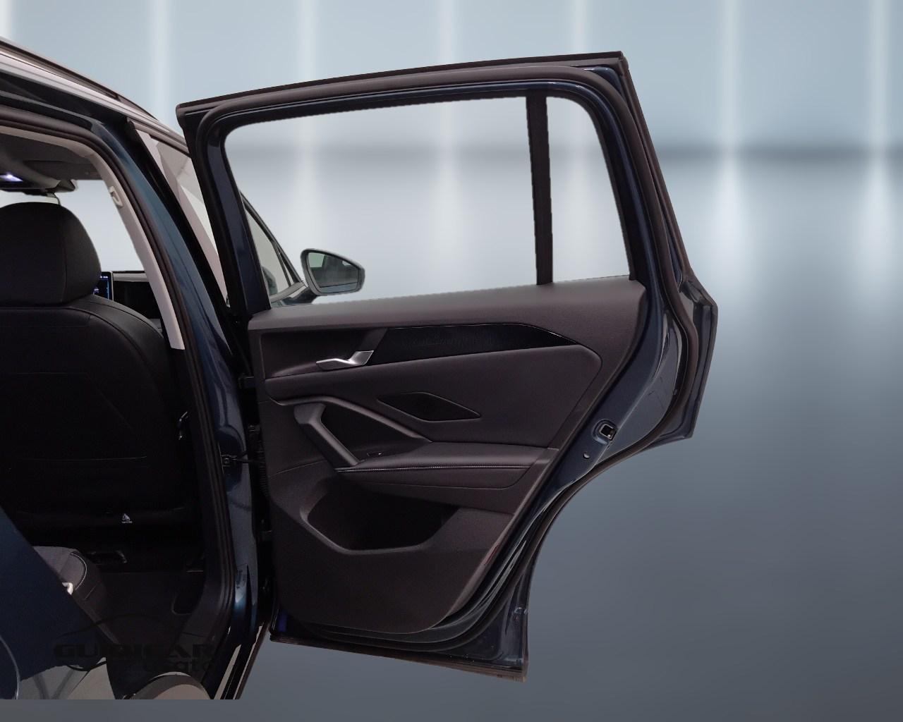 VOLKSWAGEN Tiguan III 2024 - Tiguan 2.0 tdi Life 150cv dsg