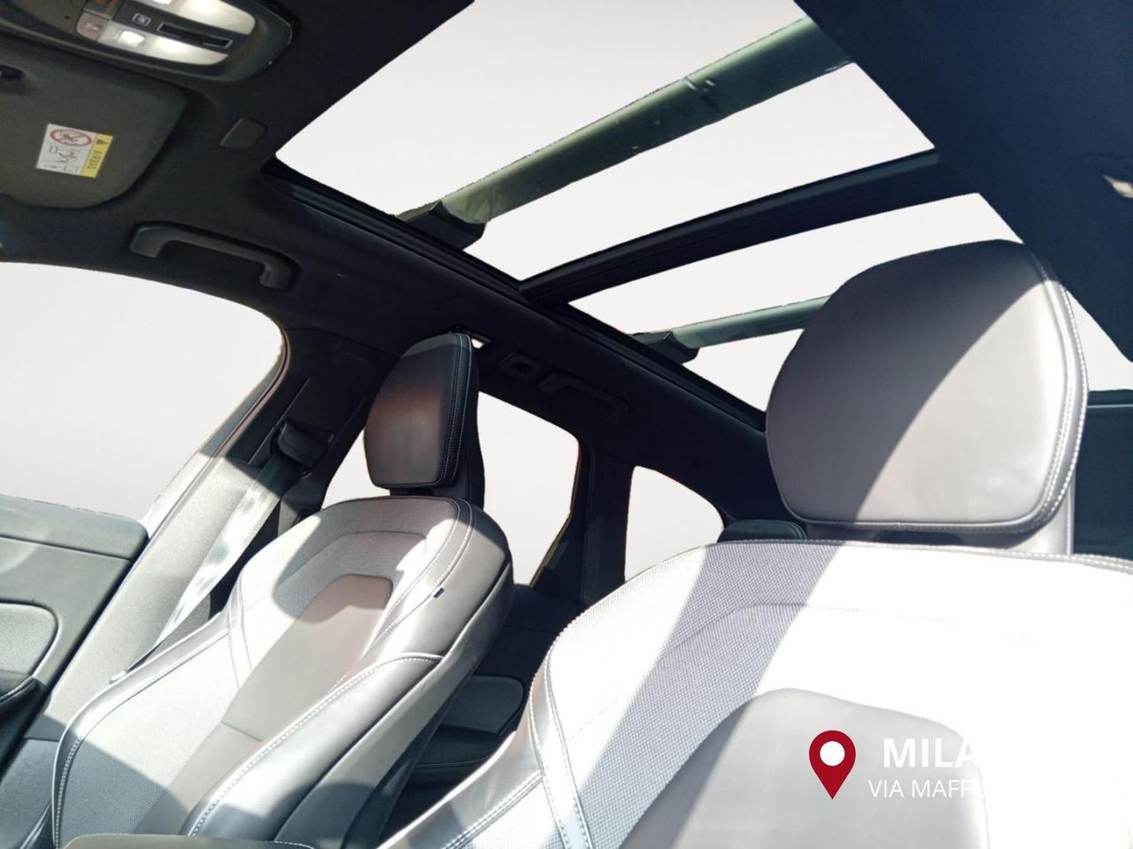 Volvo XC60 T6 Recharge Plug-in Hybrid AWD R-design