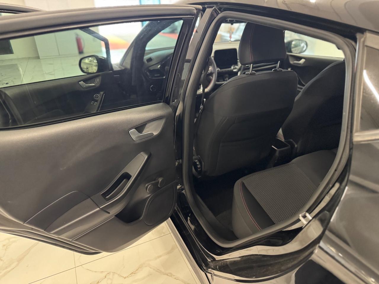 Ford Fiesta 5p Vignale NEOPATENTATI