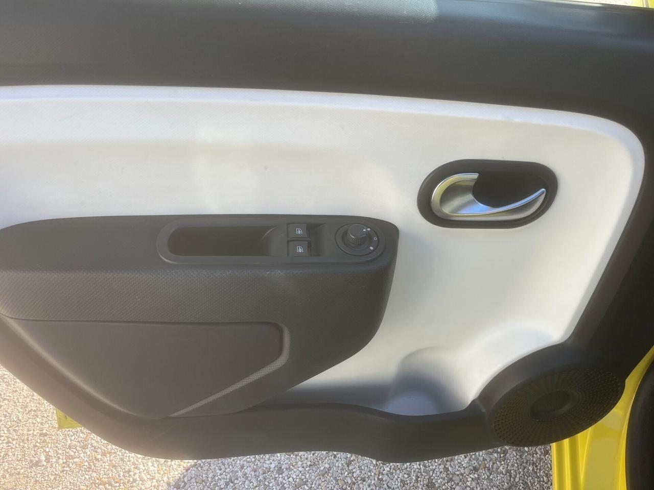 Renault Twingo SCe Stop&Start Lovely2