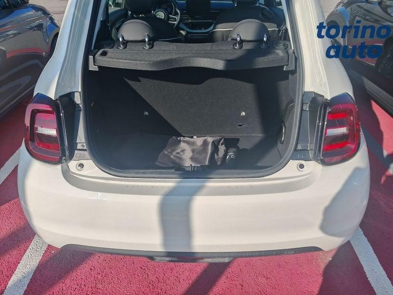 FIAT 500 Action Berlina