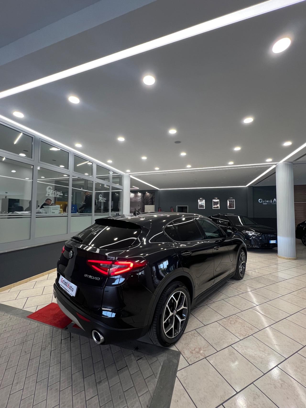 Alfa Romeo Stelvio 2.2 Turbodiesel 160 CV AT8 RWD Business