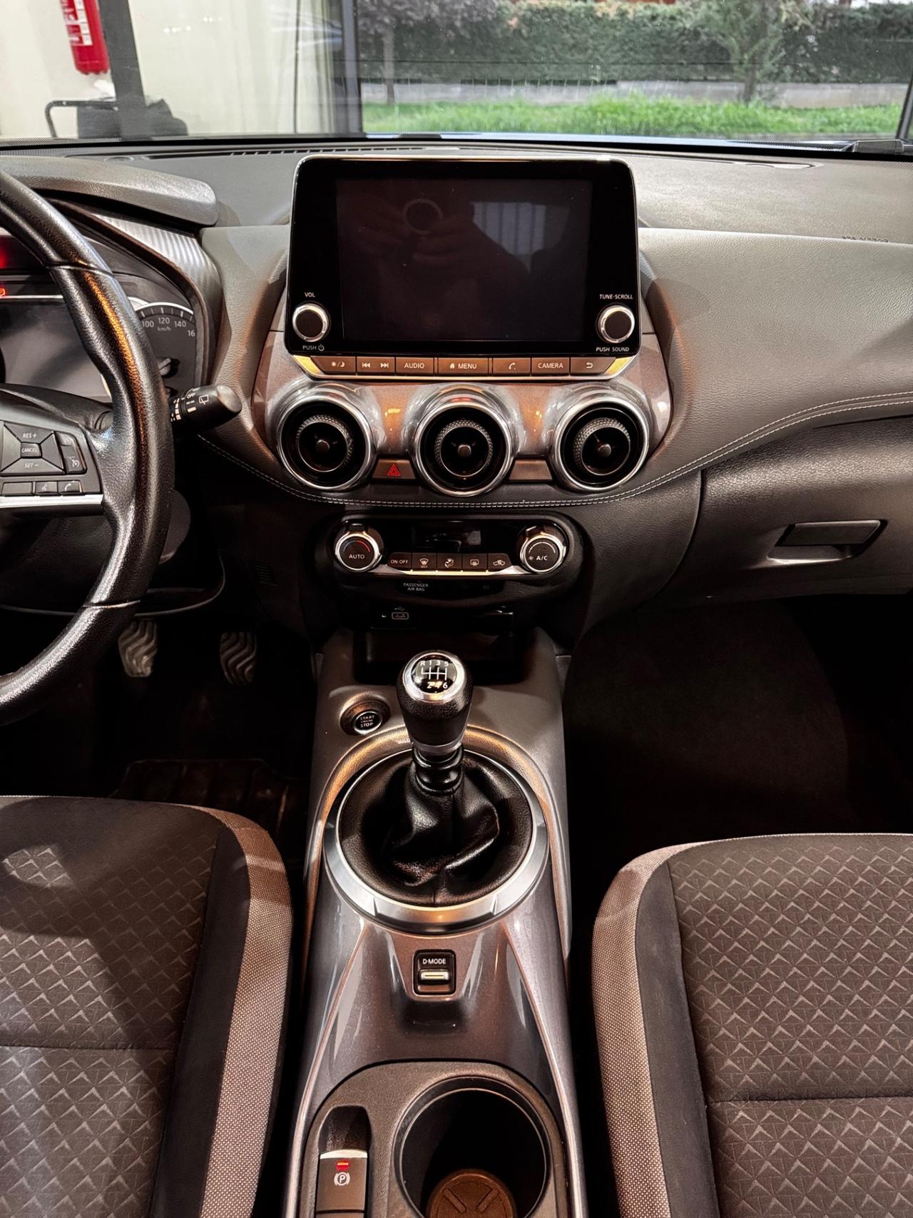 Nissan Juke 1.0 DIG-T 114 CV Tekna
