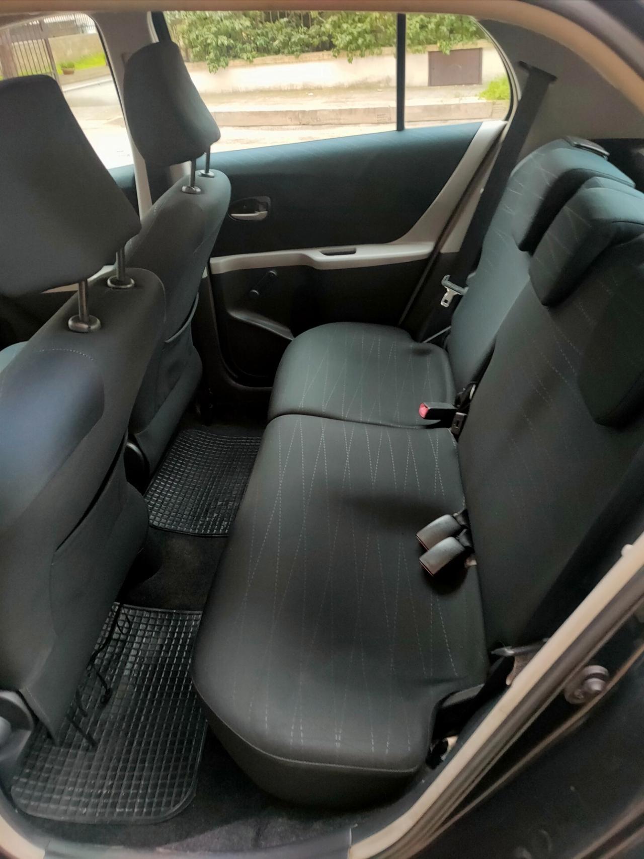 Toyota Yaris 1.4 D-4D 5 porte Navi