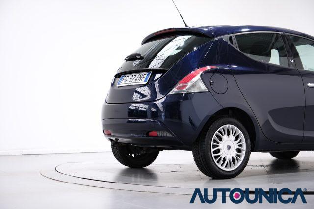 LANCIA Ypsilon 1.2 69 CV 5 PORTE SILVER NEOPATENTATI