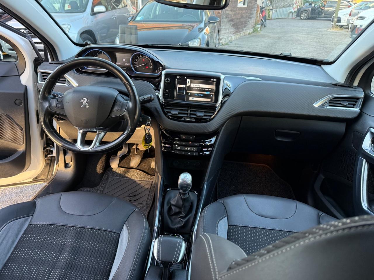 Peugeot 2008 1.6 e-HDi 115 CV Stop&Start Allure