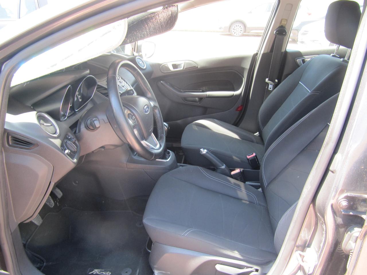 Ford Fiesta Plus 1.5 TDCi 75CV 5 porte